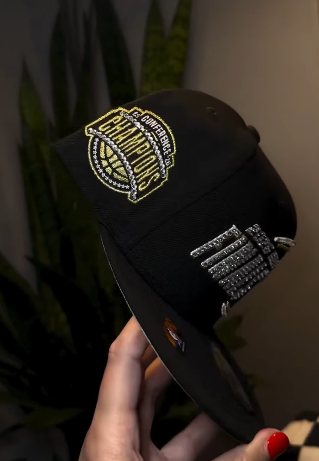 FINALS SNAPBACK / BLACK / RHINESTONED